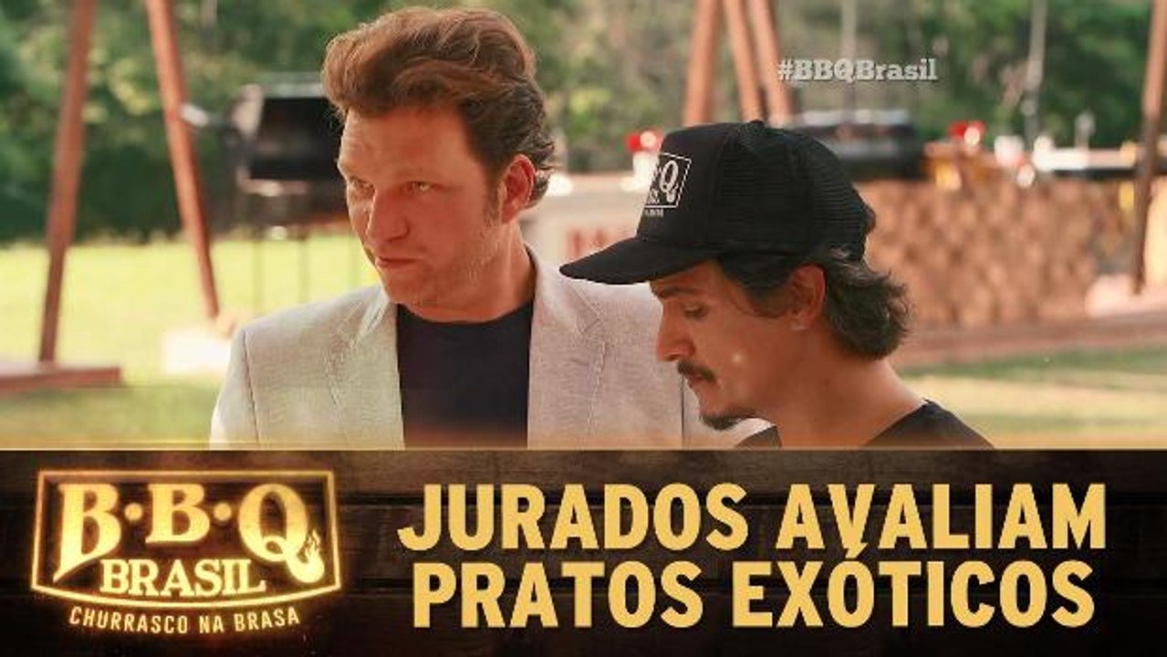 Jurados avaliam os pratos de carnes exóticas