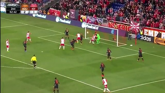 GOAL: Mike Grella equalizes for the Red Bulls - New York Red Bulls vs. Houston Dynamo - MLS 19/03/2016