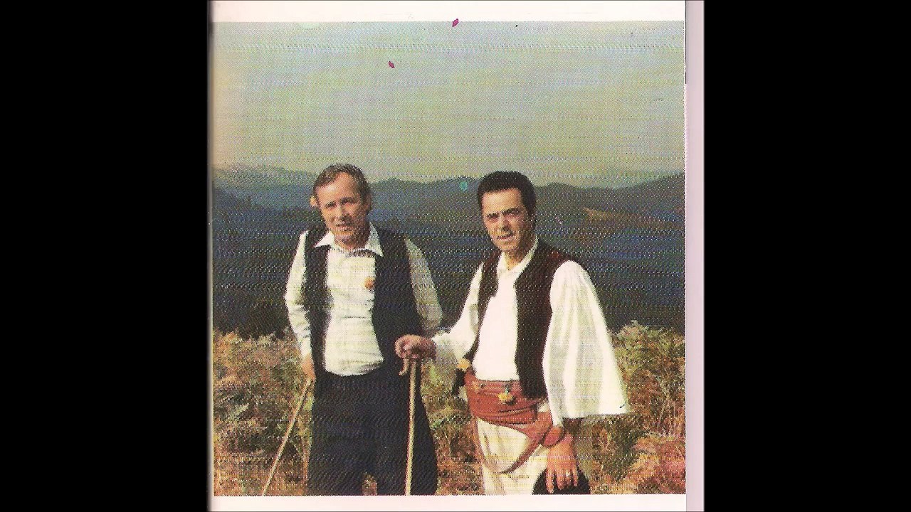 Κοκκινοφορεμένη -  Σ Τόγελος Σ Σγούρος