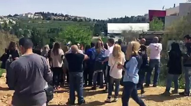 צעקות: שי חי הצלחה אתם נפילה