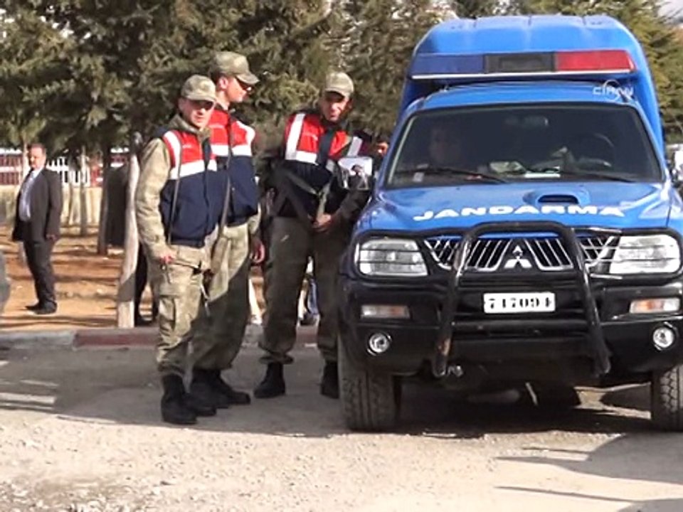 Aşiretlerin kum ocağı kavgası: 2 ölü, 13 yaralı