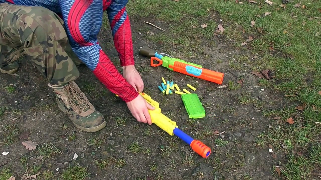 New Sniper Spiderman (BB, Air, Pellet, Nerf Gun) Castle Adventure. Real Life Superhero Blaster Gun