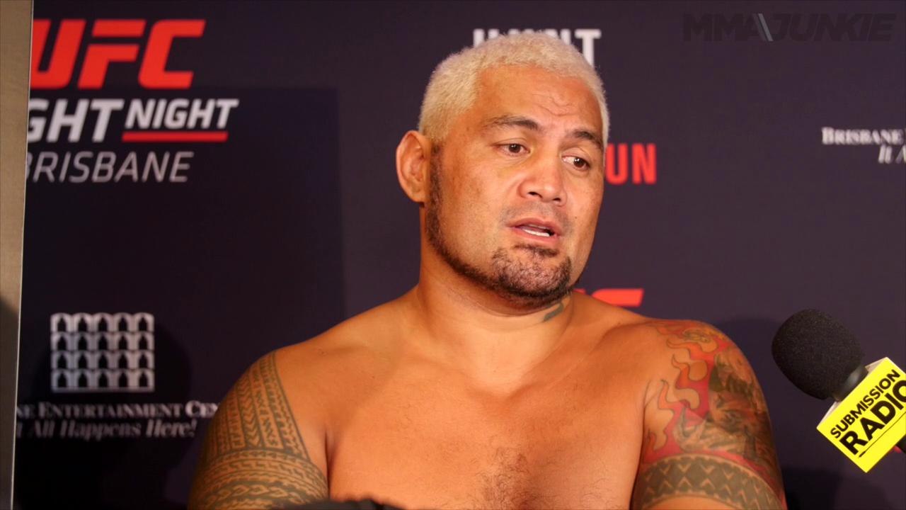 Full Mark Hunt pre-fight scrum at UFC Fight Night 85