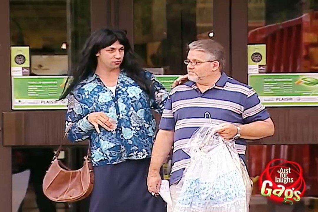 Daily Laughs_Purse Man Prank