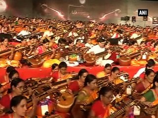 Symphony by 2000 veena artists enthrals Bengaluru