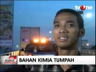 Tabrakan Truk Tangki, 25 Ton Bahan Kimia Tumpah di Jalan