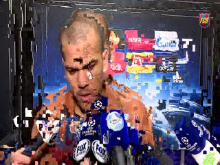 Dani Alves reacts to Barça’s place in the quarter-finals