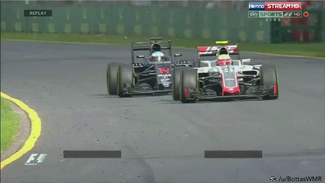 Les images de l'énorme crash de Fernando Alonso au Grand Prix au Formule 1 de Melbourne ce matin
