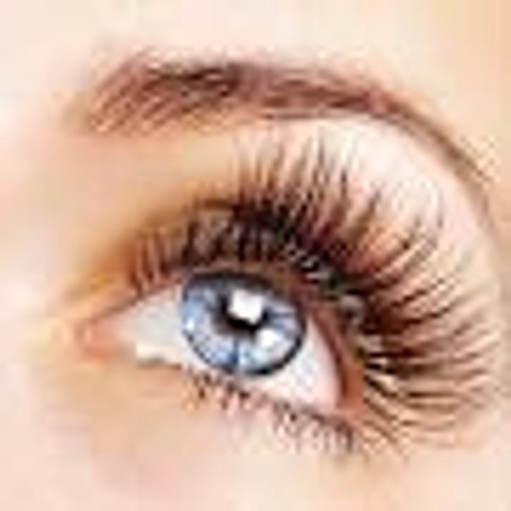 How to Grow Long_ Thick_ Healthy Lashes By Vaseline