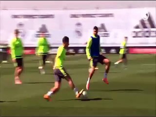 Karim Benzema Incredible nutmeg onto Raphael Varane