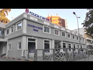 Report TV - Kamëz, hiqen si policë dhe tentojnë grabitjen e 2 shoferëve, 2 në pranga