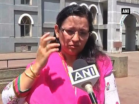 Urdu Academy Secretary threatens poet Bhopali of defamation suit