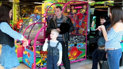 Озорные развлечения для больших и маленьких посетителей в Торговом Центре "Муравей"