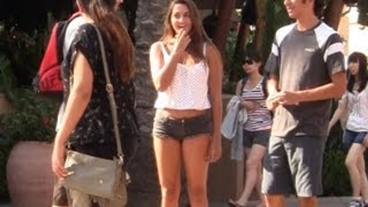 YOUTUBE COMMENTS 2 PUBLIC PRANK (Garrett @Overboardhumor)