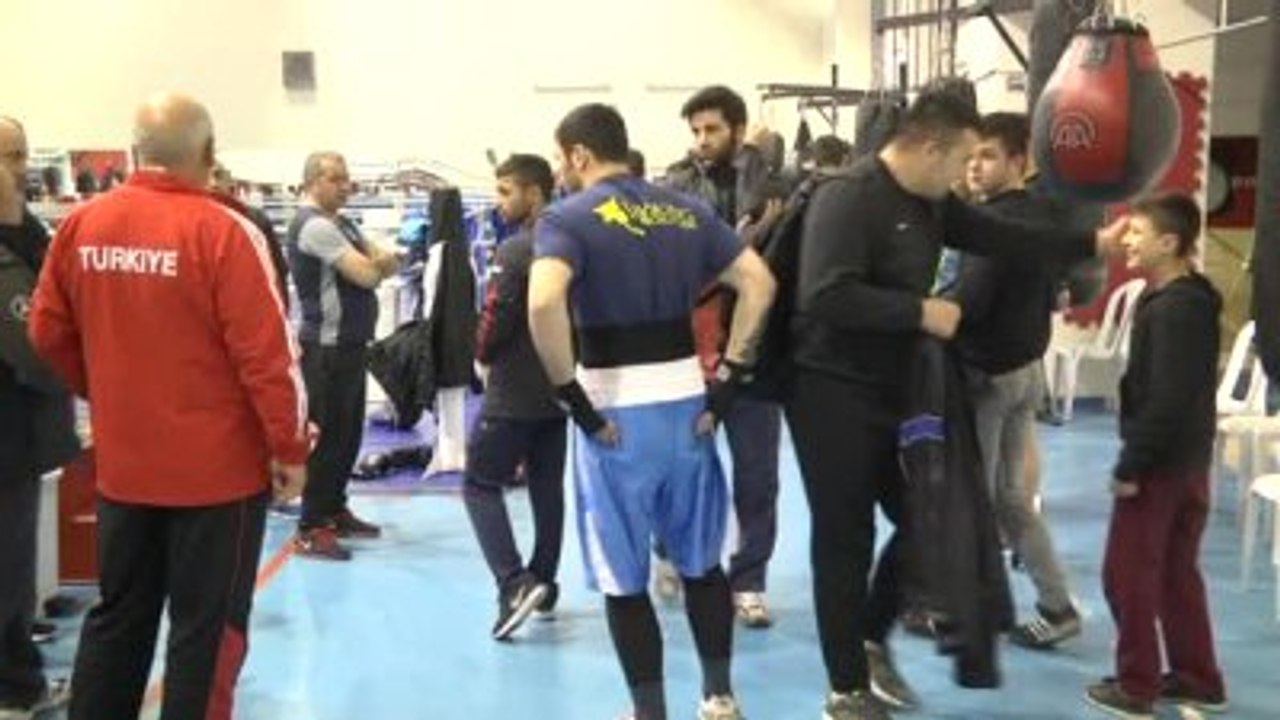 Erkek Milli Boks Takımı Kastamonu'da Kampa Girdi