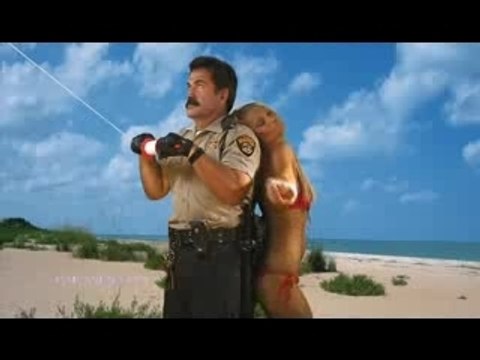 Parodie - Paris Hilton en Prison