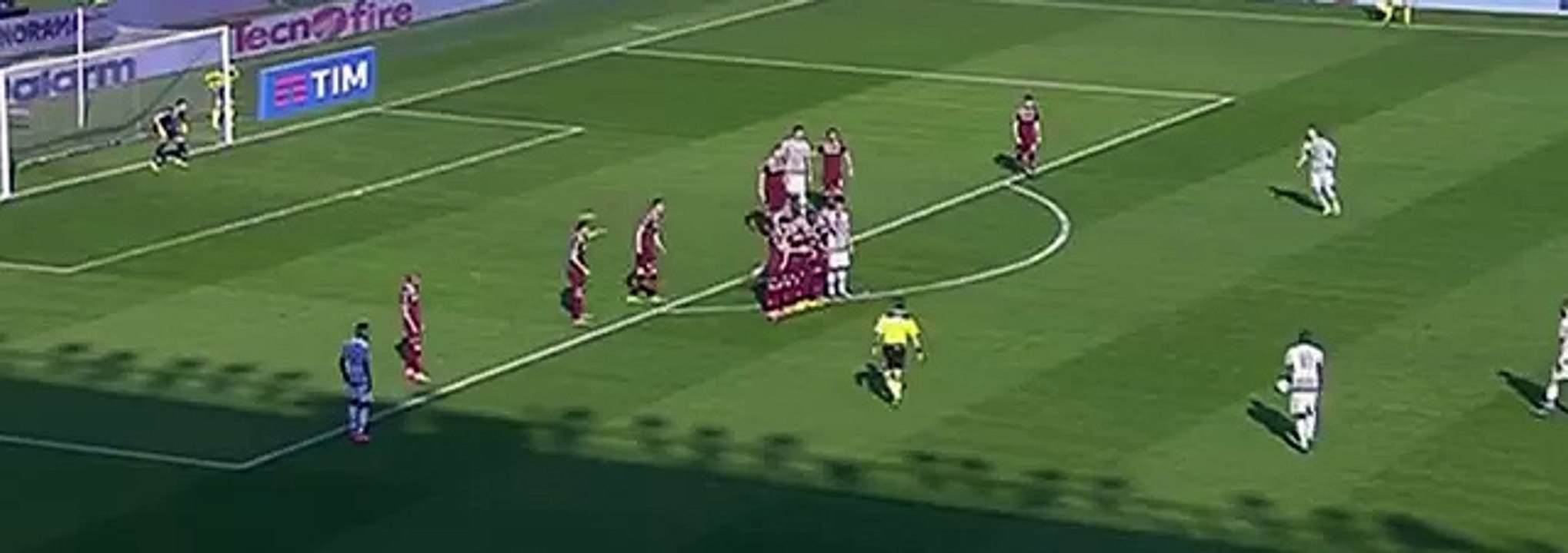 Pogba'dan harika frikik golü