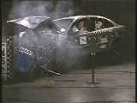 Frontal Crash Test Citroen C5 (Euro NCAP)