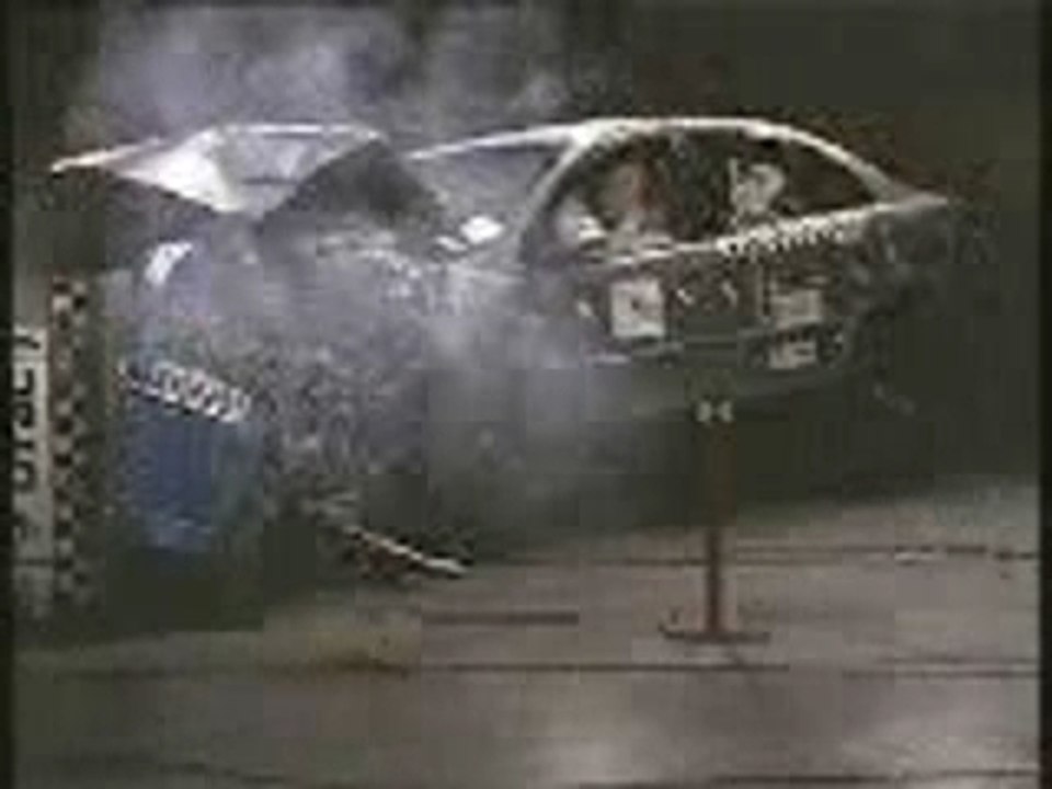 Frontal Crash Test Citroen C5 (Euro NCAP)