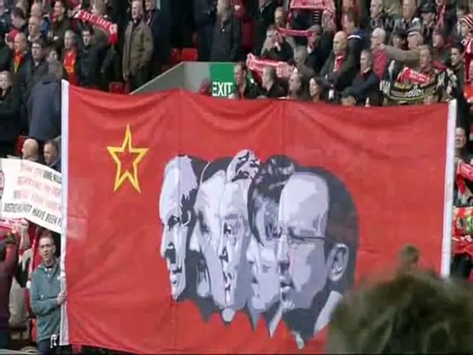 Rafa Benitez almost crying during playing YNWA when he was a Chelsea manager.