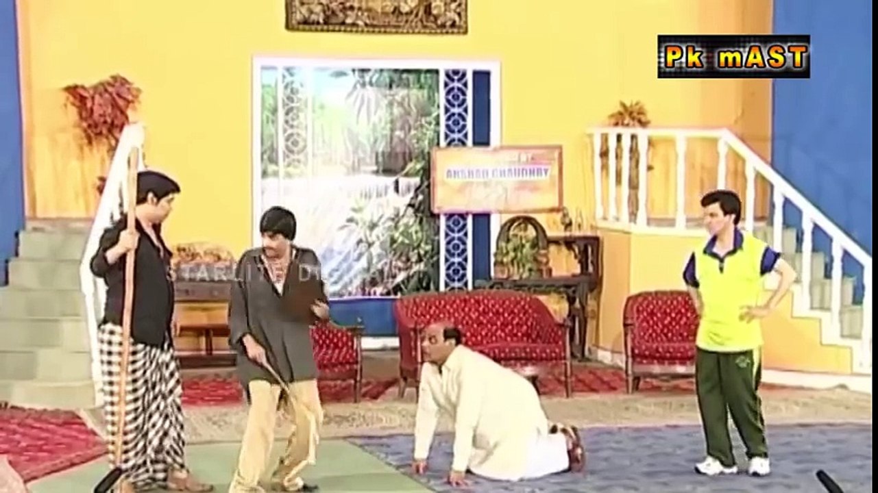 Watch New Pakistani Stage Drama Clips 2016