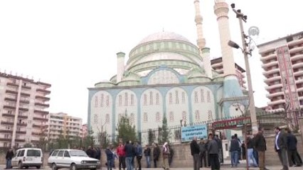 Şehit Süleyman İyikul Kürtçe Ağıtlarla Uğurlandı