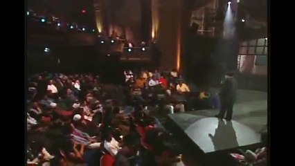 Cedric The Entertainer - Black People Just RUN - HILARIOUS!!