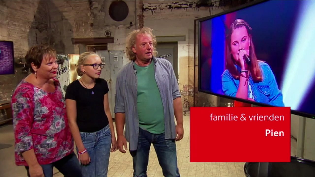 Anna vs. Isabelle vs. Pien - Dream A Little Dream - The Voice Kids 2016 - The Battle