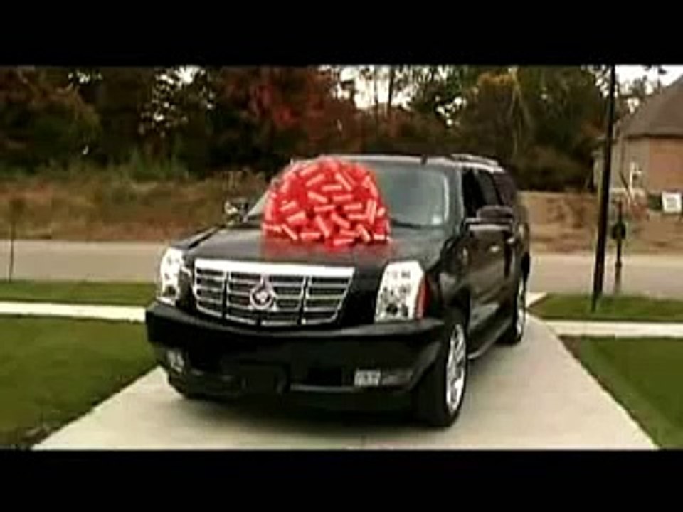Exhausted Husband Gives A Car As Christmas Present For His Wife. And Her Reaction Is Explosive