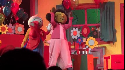 Tchoupi et Doudou - 1
Décembre 201
 T'choupi et DouDou