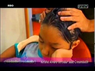 Seleb@seleb: Kelelahan, Keisha Alvaro Tertidur Lelap di Salon
