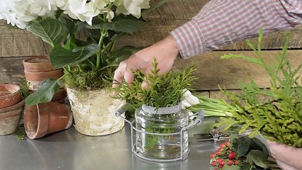 Easy Arrangements: The Floral Jar