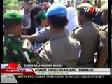Unjuk Rasa Mahasiswa Tuntut Walikota Bau-Bau Berujung Ricuh