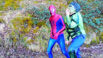 Spiderman vs Hulk Funny Battle w/ Frozen Elsa Power in REAL LIFE - Superhero Fun Movie