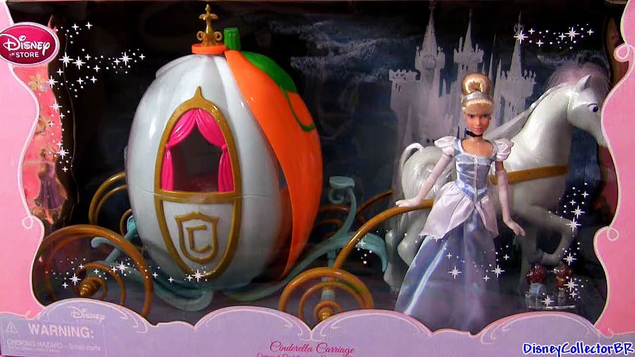 Carruagem Da Princesa Cinderela Que Transforma Em Abóbora Do Filme Cincerella em portugues