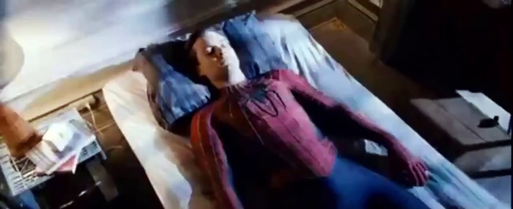 Spider-Man 3 (2007) - Spider-Man gets his black suit (Venom)