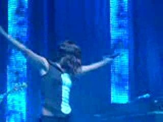 zazie " moi je tourne en roooond "