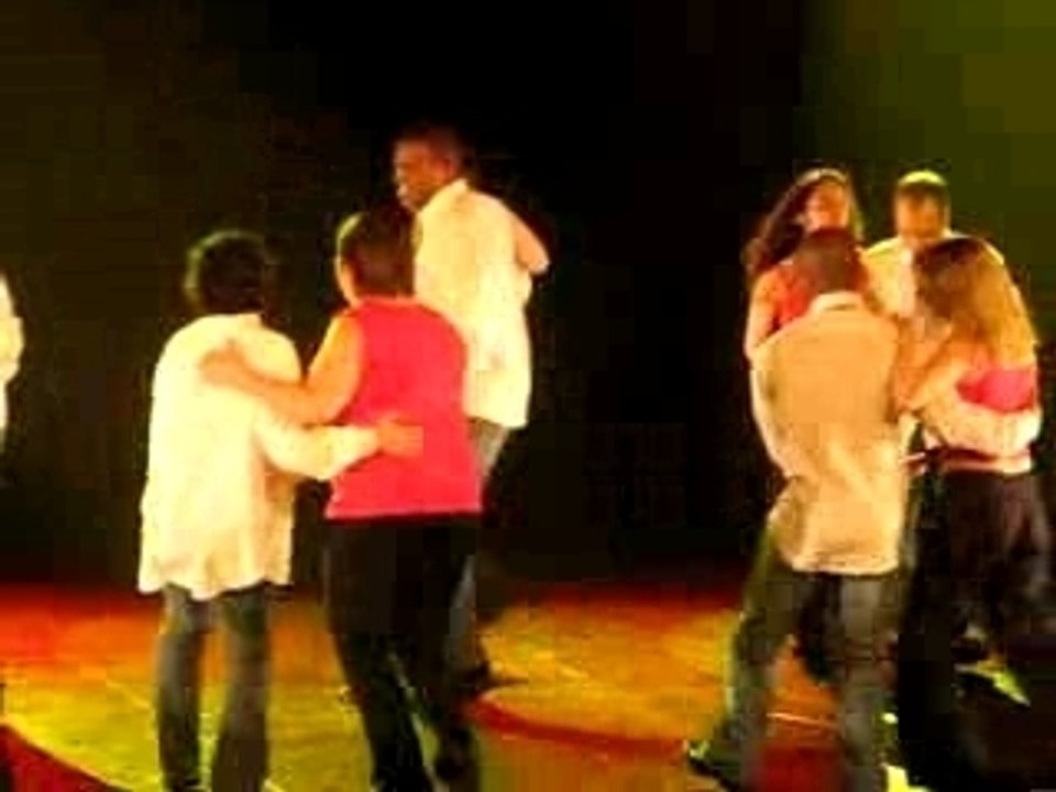 Gala salsa rueda intermédiaire