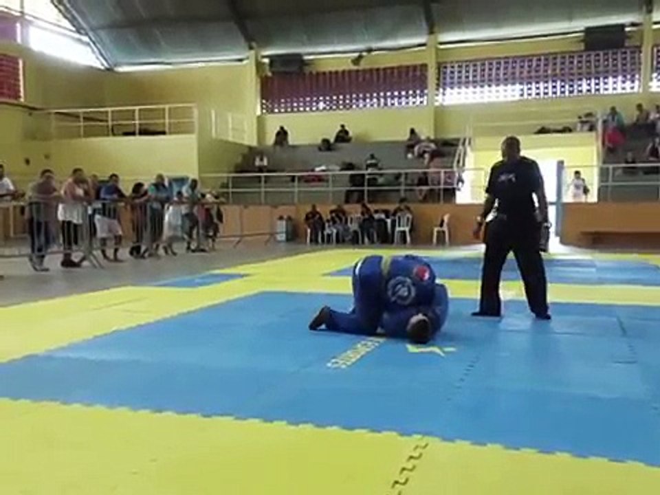 Gabriel Chaves "Passokinha" Internacional X- Combat ! ( Final)