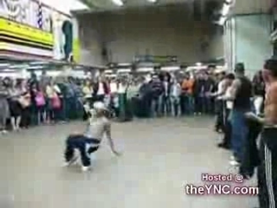 Breakdance-Kick