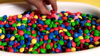Peppa Pig & George Swimming in a Pool of M&M's Chocolate Surprise MLP Kinder My Little Pony - YouTube