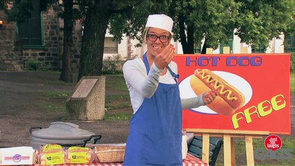 Crazy Cop Tugs at Convict s Wiener