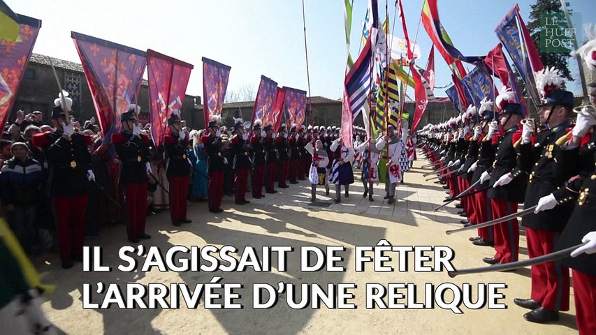 L'anneau de Jeanne d'Arc présenté au parc du Puy du fou - Vidéo Dailymotion