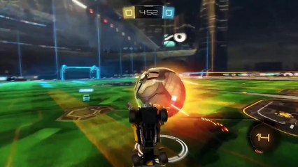 Will PS4 and Xbox One Team Up? (Nerdist News w/ Jessica Chobot)