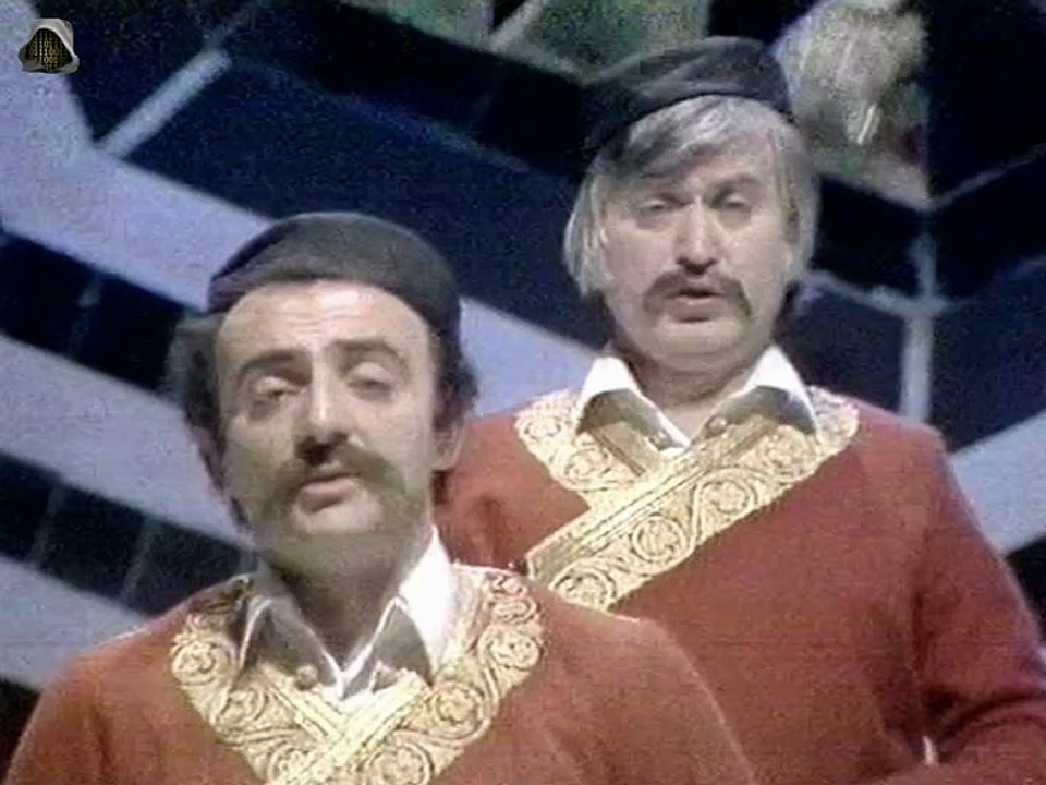 Grupa pevača - Još ne sviće rujna zora