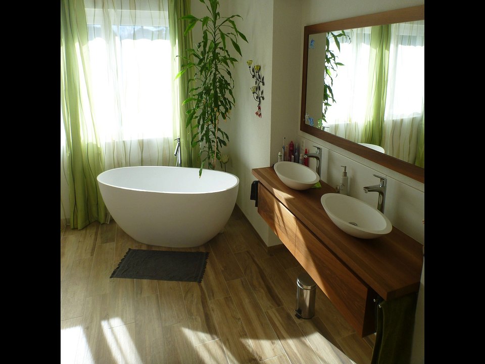 100 Badideen und Einrichtungstipps für die perfekte Badplanung.