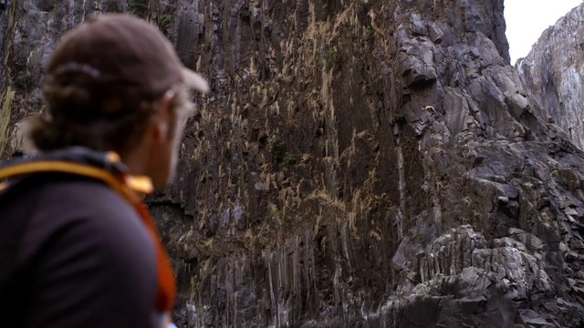 Vidéo : un plongeon de 30 mètres dans les Victoria Falls