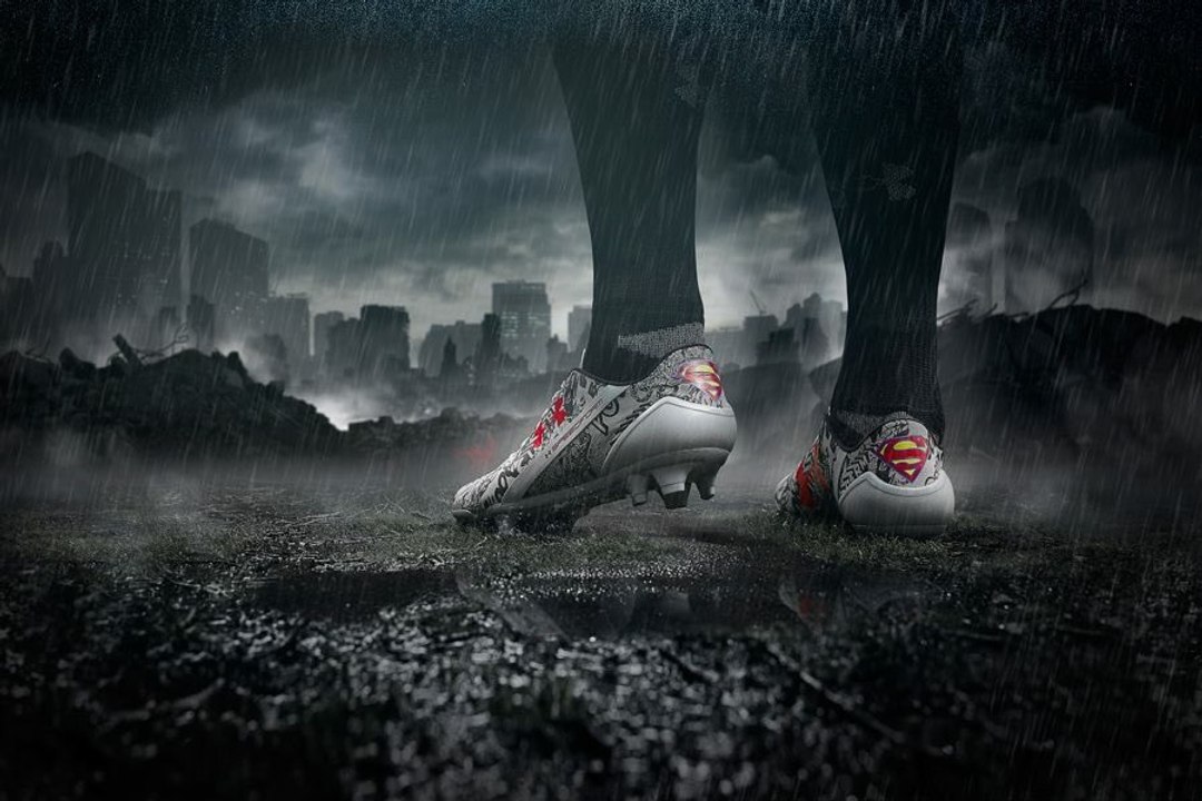 Under Armour dévoile les crampons Batman v Superman !