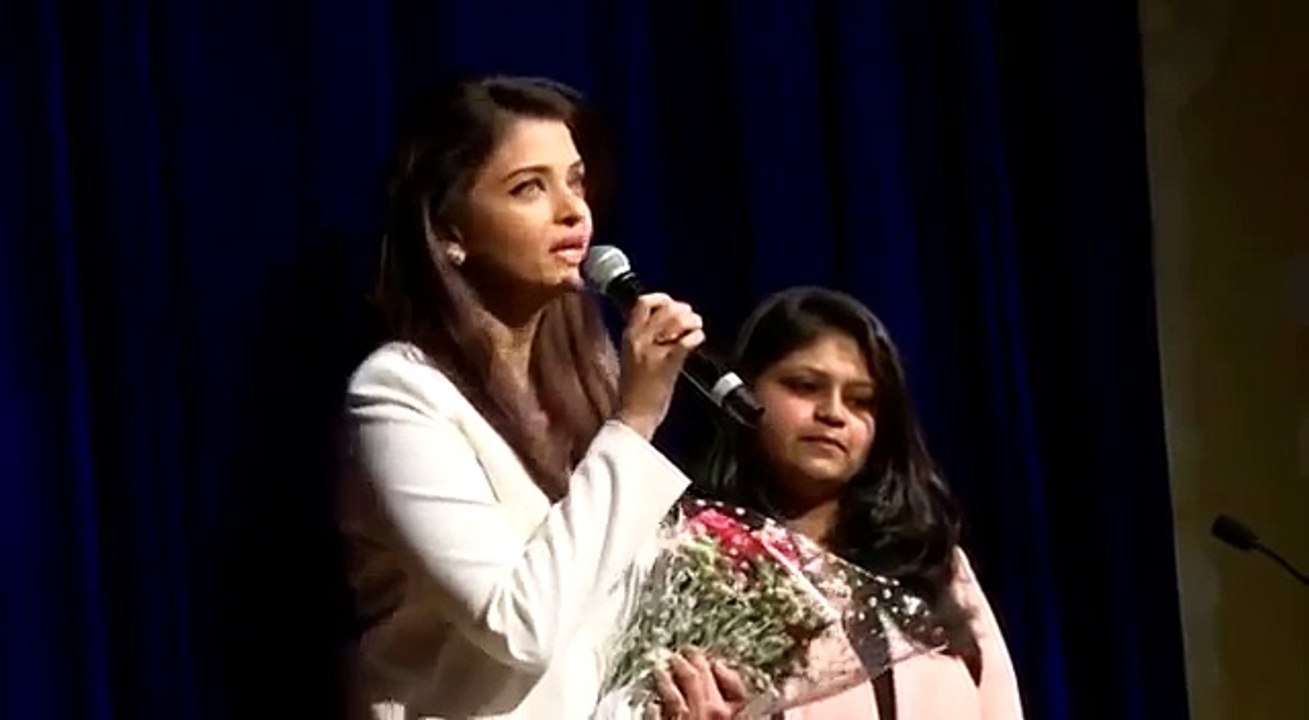 Aishwarya Rai Bachchan Speech at Aaradhyas School