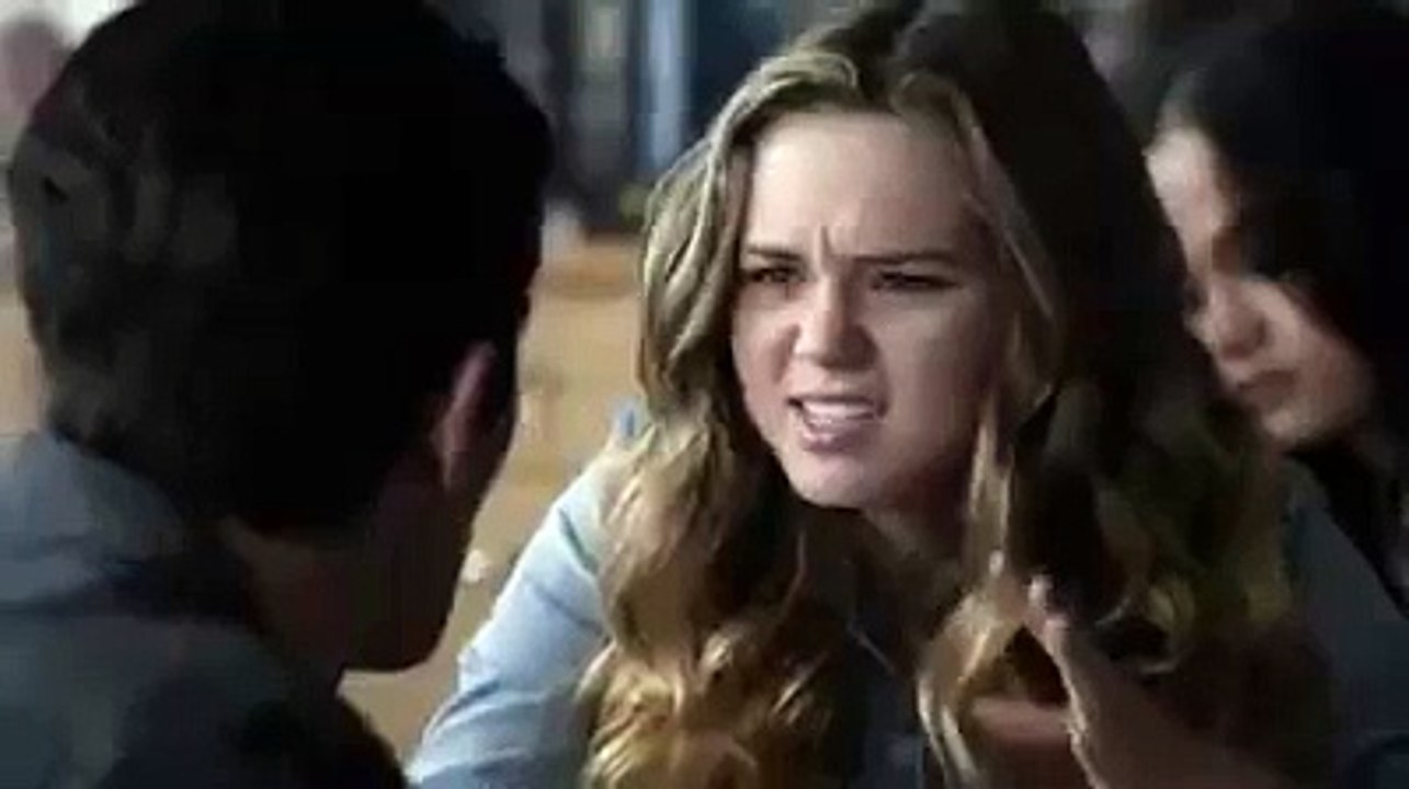 Un Vampiro Mentiroso | Clip Especial